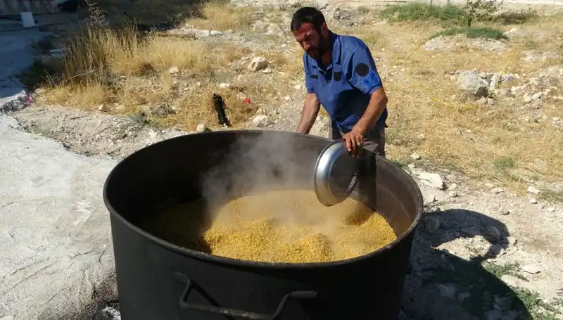 Her Yılki Geleneksel Festivaller: Kazanlar Kaynamaya Başladı