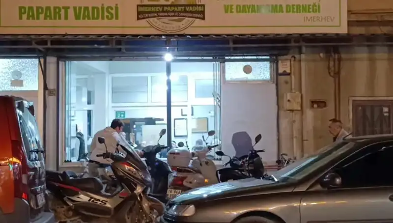 İki Grup Arasında Bıçaklı Kavga: Bir Kişi Ağır Yaralandı