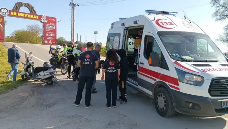 Edirne'de Feci Motosiklet Kazası: Genç Hayatını Kayıp Etti