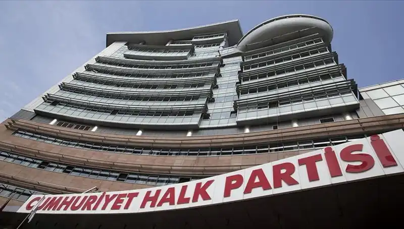 CHP Olağanüstü Kurultayı: Parti İçindeki Değişim ve Gelecek Vizyonu