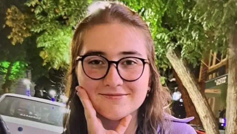 Çanakkale'de Kaybolan Lise Öğrencisi Ayşegül’ün Gizemi Çözülüyor mu?