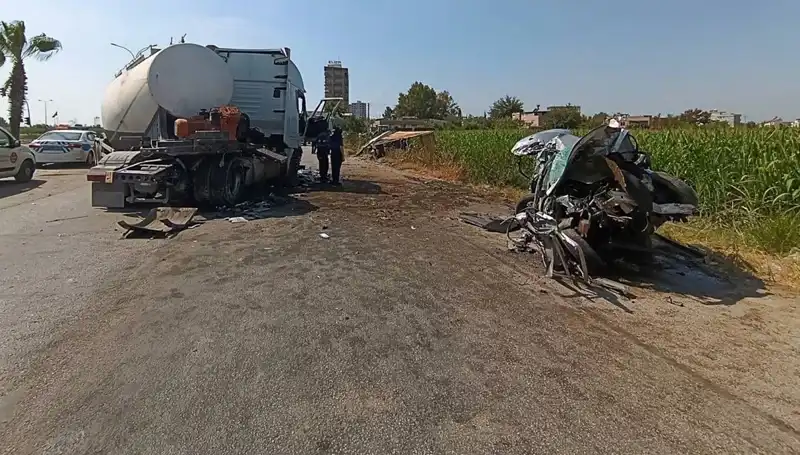 Adana'da Tanker Faciası: Otomobil ve Kamyon Kaza Yaptı!