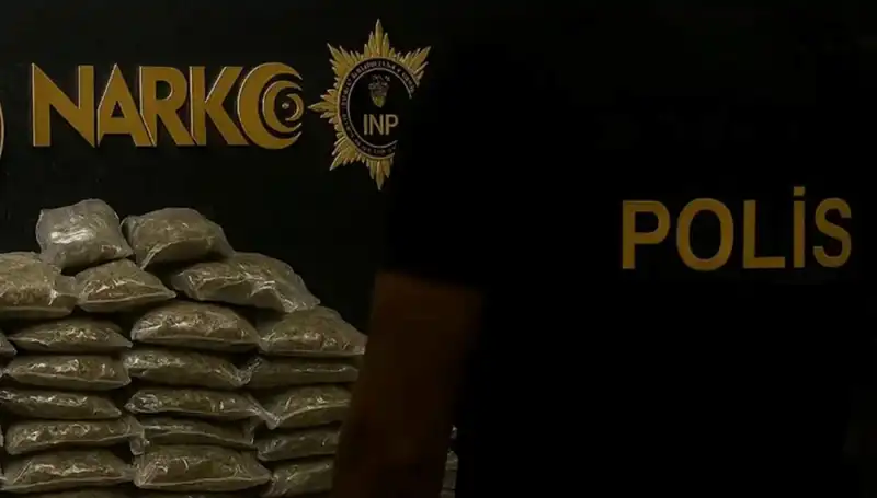 İstanbul'da Şok Eden Uyuşturucu Operasyonu: 100 Kilo Esrar Ele Geçirildi