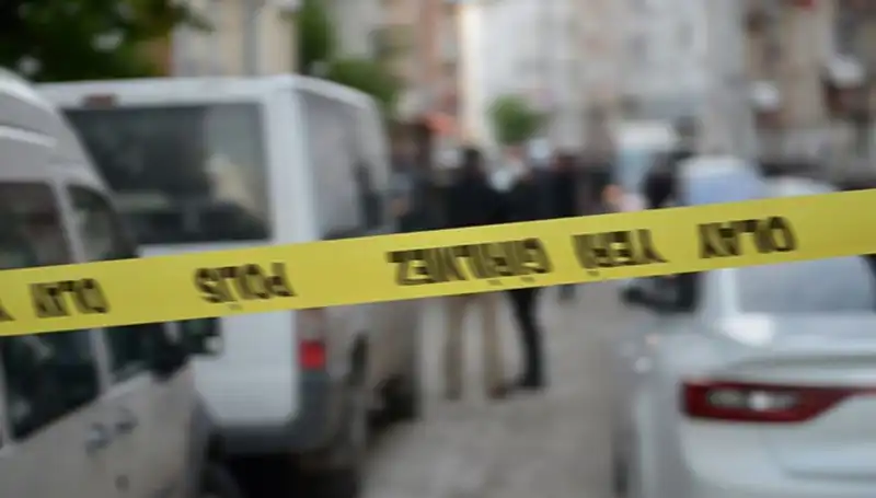Adana'da Kanlı Pusu: Aracına Binerken Hayatını Kaybeden Genç, Şehirdeki Gerilimi Artırdı