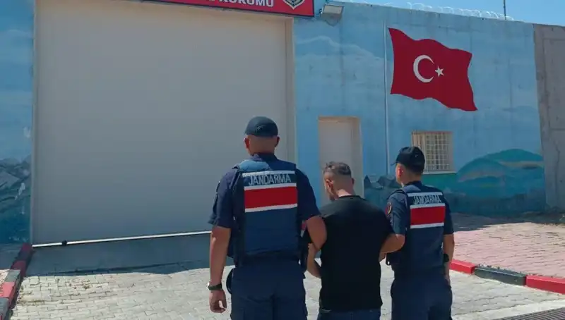 Afyon'da Farklı Suçlardan Aranan 9 Şüpheli Yakalandı: Neler Yaşandı?