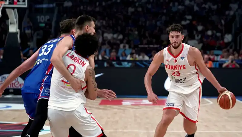 12 Dev Adam, FIBA 2023'te İsveç'i Mağlup Etti: Tarihi Galibiyet
