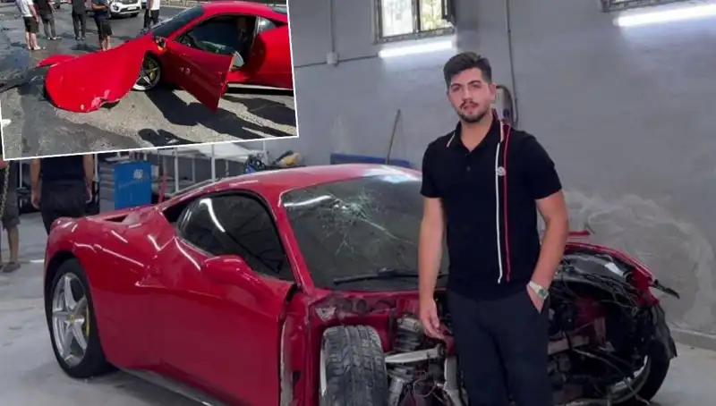 15 Milyonluk Ferrari'si Hurdaya Dönen Sahibi: "Binemeden Gitti"