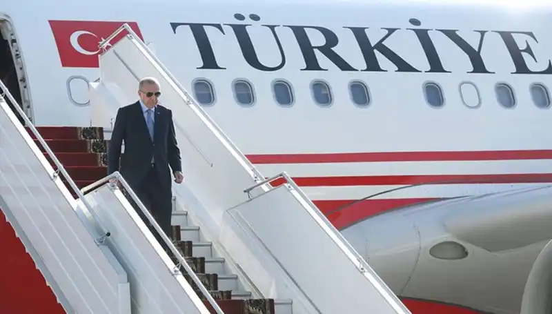Cumhurbaşkanı Erdoğan İtalya'dan Döndü: Yeni İttifaklar ve Projeler Açıklandı
