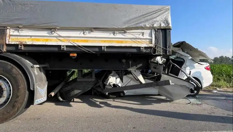 Sakarya'da Feci Kaza: Yüreklere Dağlanan Bir Trafik Faciası