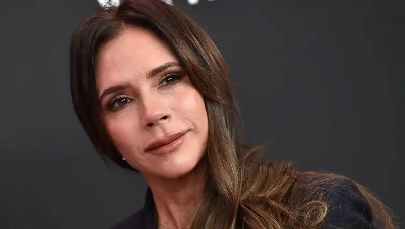 Victoria Beckham’ın Gençlik Sırrı: Günde 3-4 Adet İle Zamanı Geride Bırakıyor