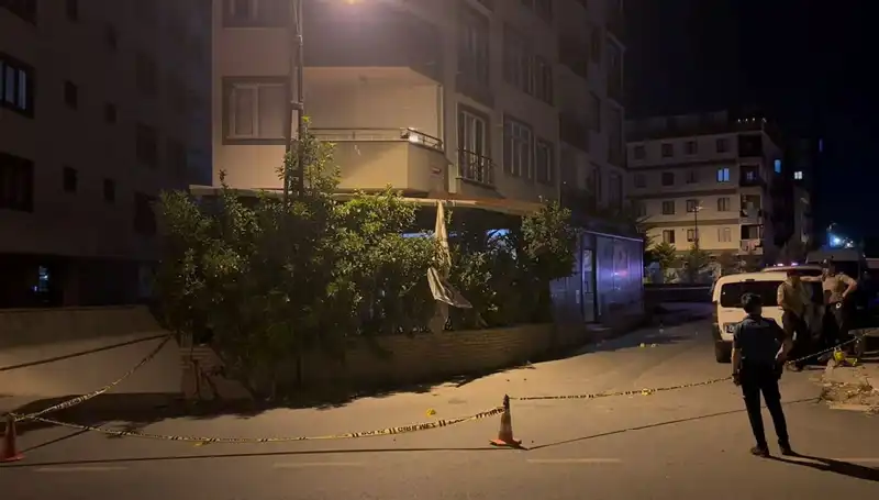 İstanbul'da Kafeye Silahlı Saldırı: Güvenlik Endişeleri Artıyor